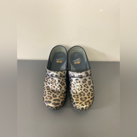 Dansko leopard cheetah print clogs size 38(7.5-8us)metallic black gold and brown - Picture 1 of 13